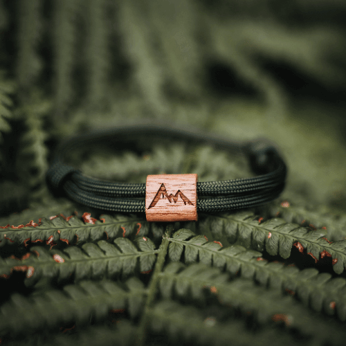 Armband Kona Berg Holz Nuss Paracord Segeltau Band olivgrün Größe S, M, L mit Schiebeknoten auf Farn