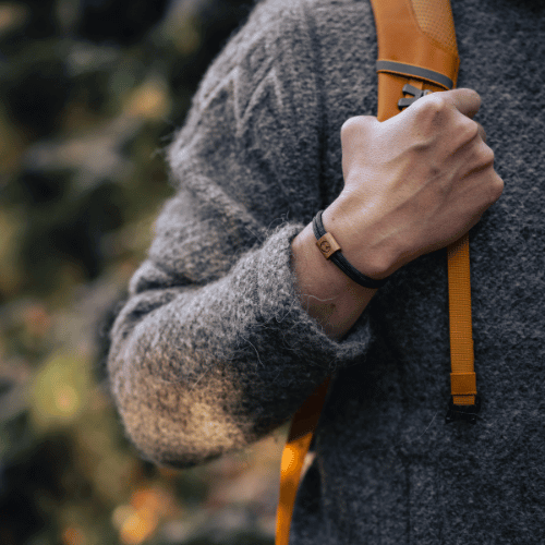 Armband Kona Weltkugel Holz Nuss Paracord Segeltau Band schwarz Größe S, M, L mit Schiebeknoten am Handgelenk